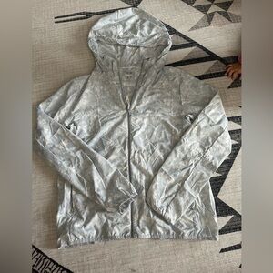 Uniqlo Hooded Light Jacket size Small